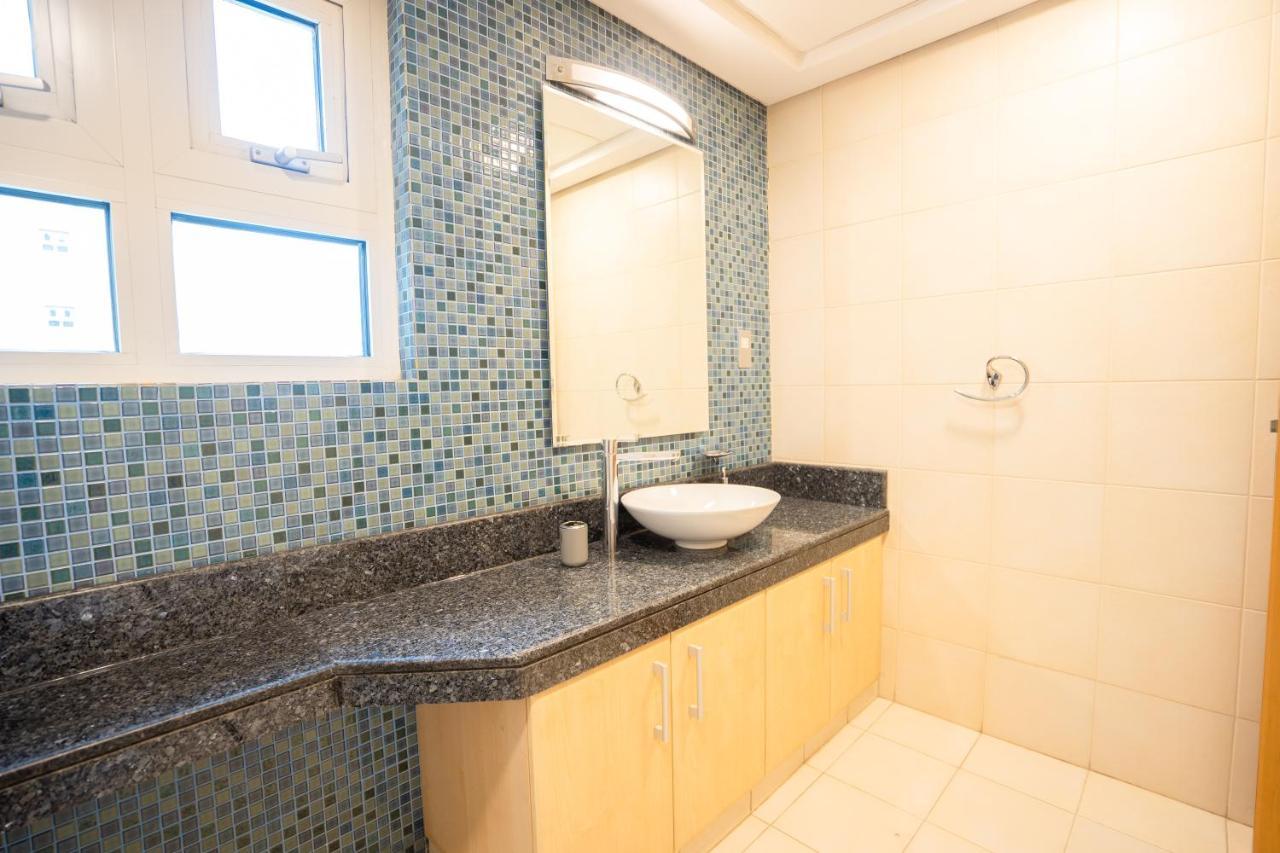 Luxury 4Br Apt - Palm Jumeriah - Beach Club Access Dubaj Kültér fotó